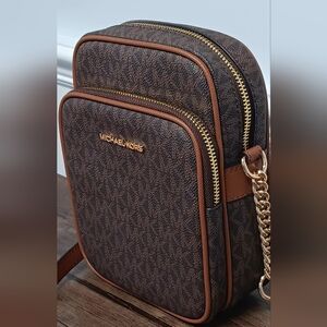 NWOT Michael Kors Medium Jet Set Dark Brown Crossbody Bag 8" Tall X 6" Wide